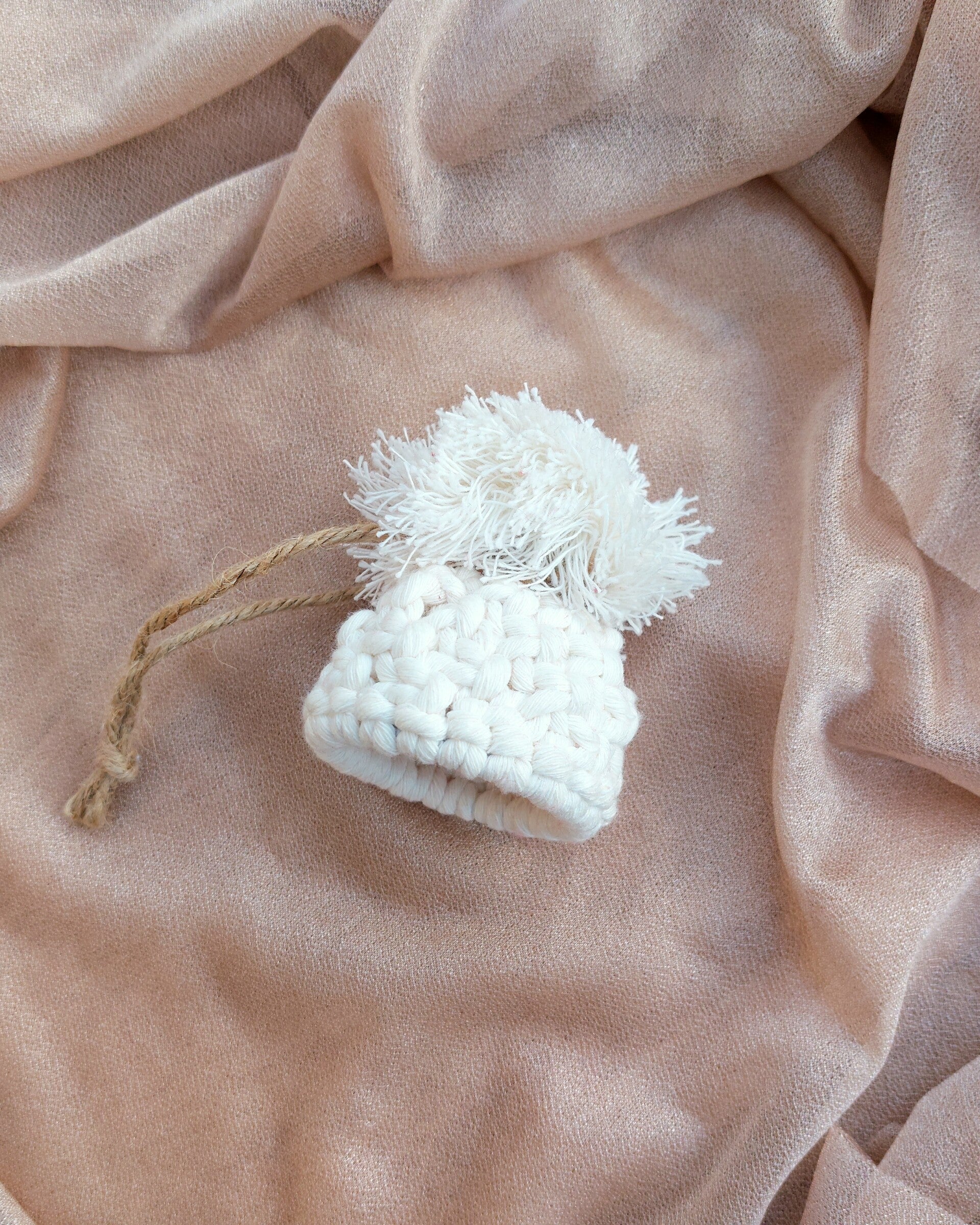 Kerstmuts ornament creme