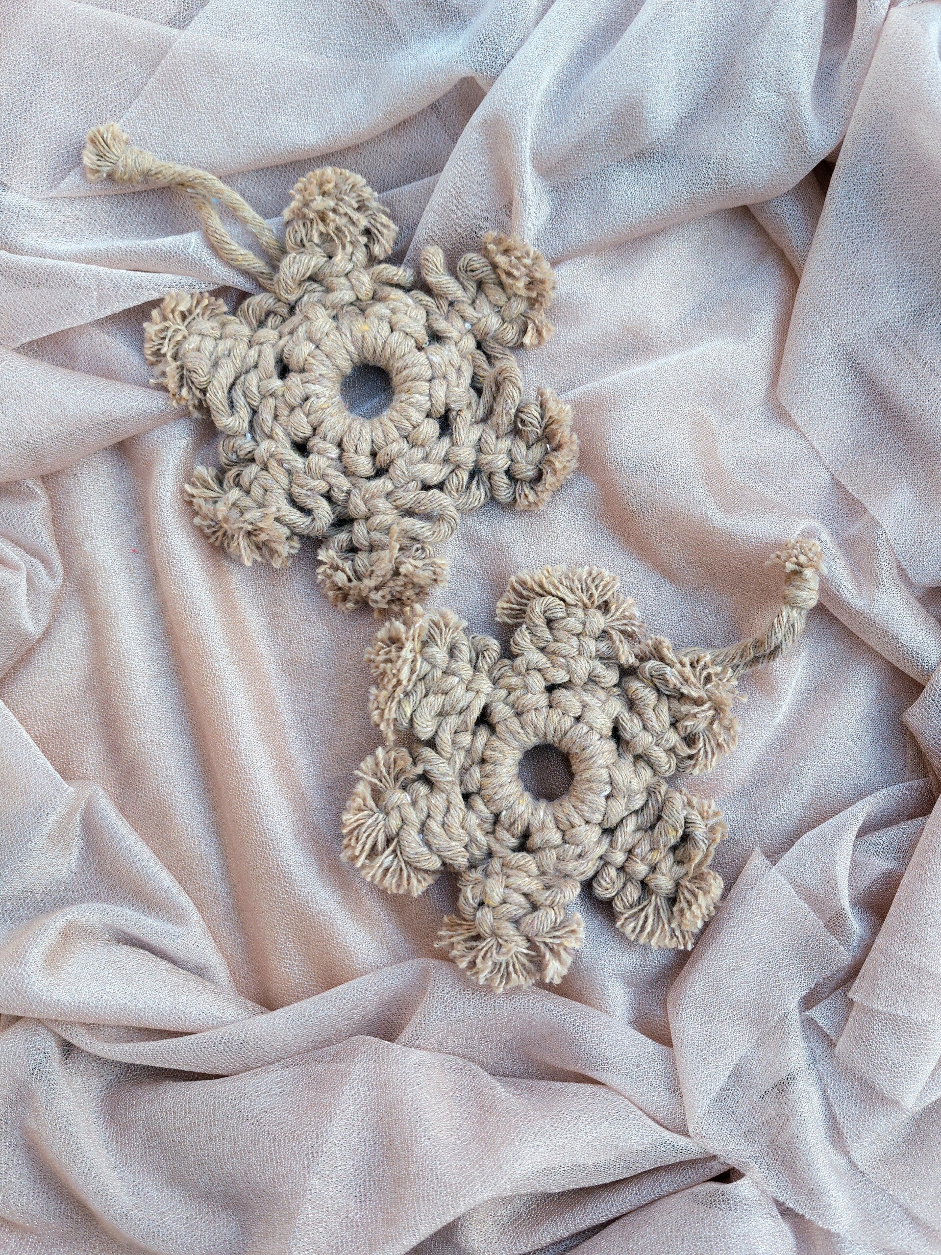 Twinkelster ornament