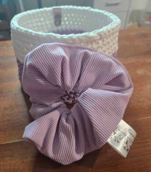 K122. Cord Scrunchie Lavendel