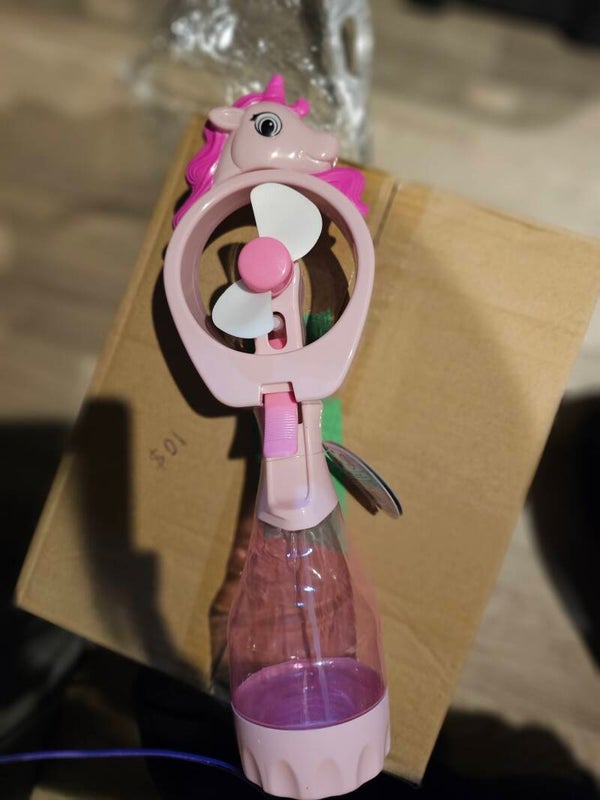 J- fan été et eau licorne rose