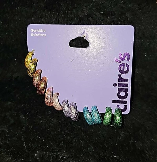 B-Boucle oreille plein couleur