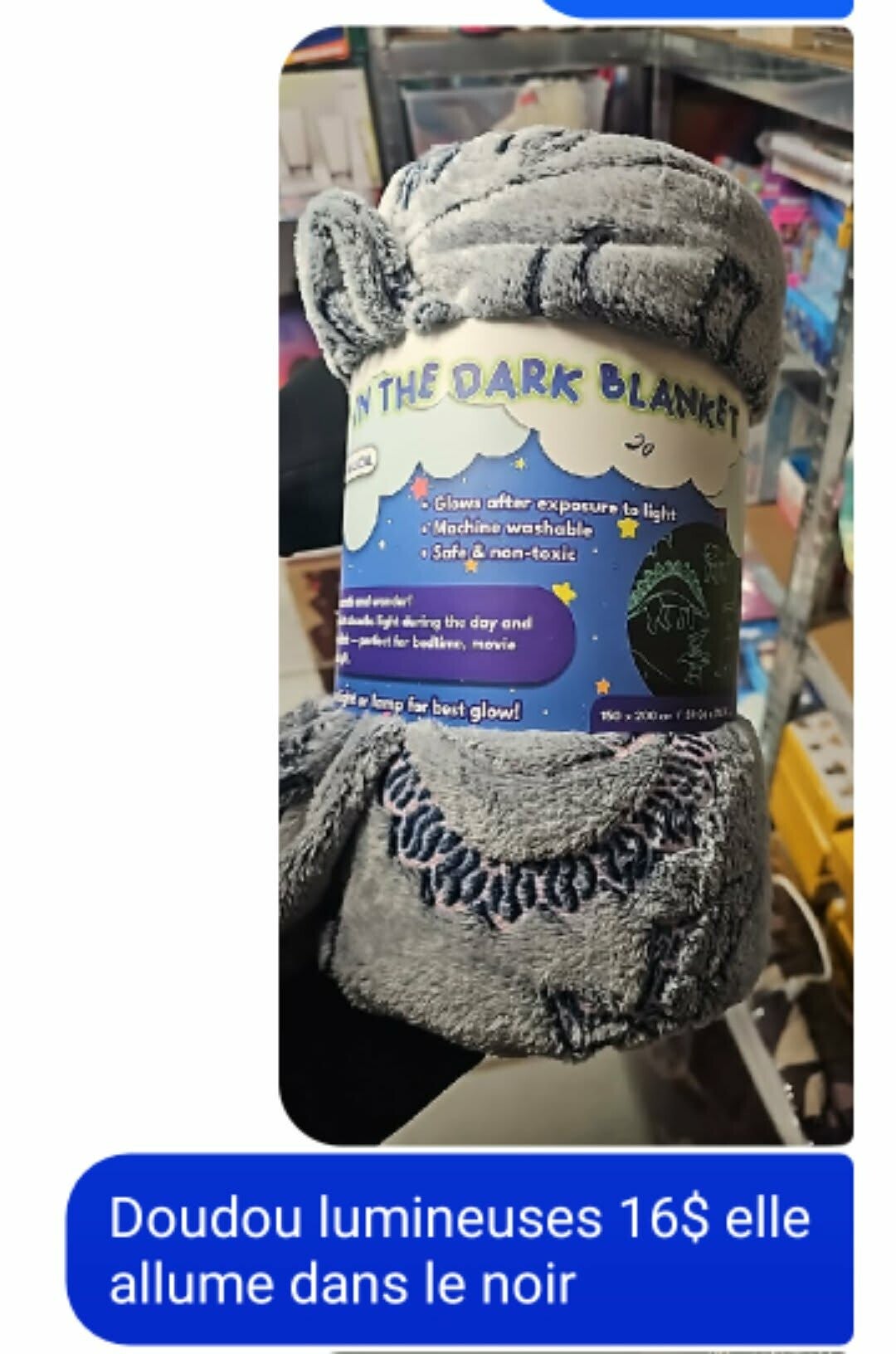 D- doudou lumineuse dans le noir dino