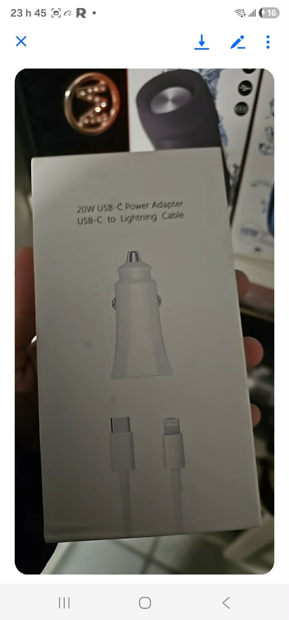 E- recharge de iPhone pour l'auto