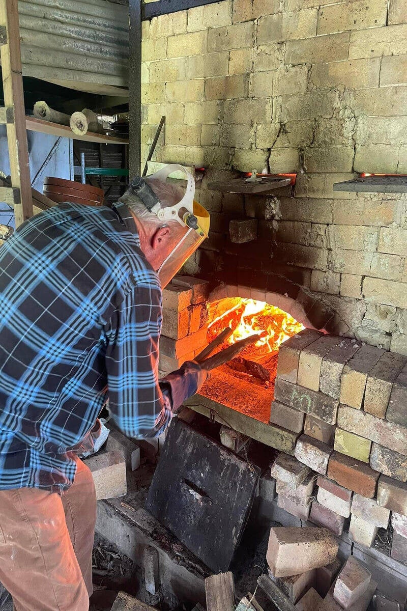 Hot firing the kiln, temperatures reach around 1300 C.