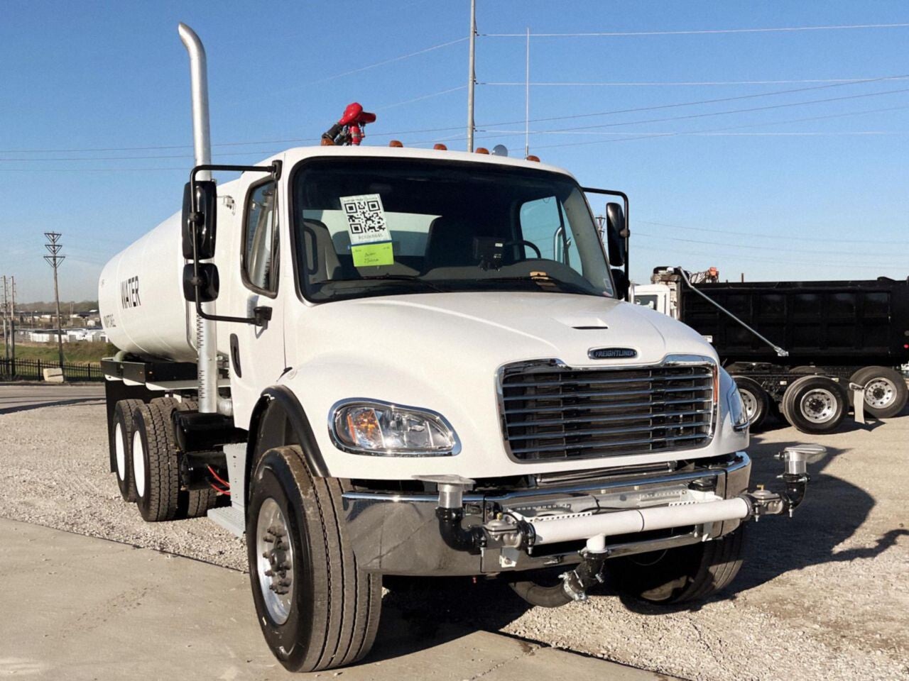 4000 GALLON  COMPLETE WATER TRUCK