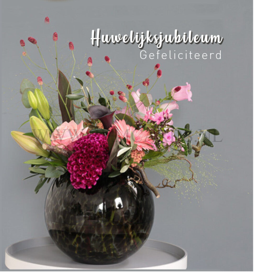 Wenskaart 12x13 - Boeket in donkere vaas