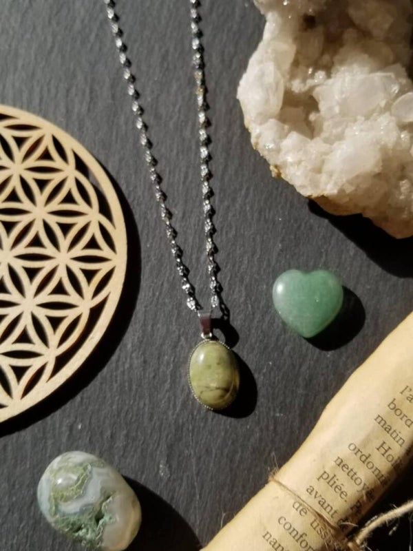 Collier cabochon marbre du Connemara