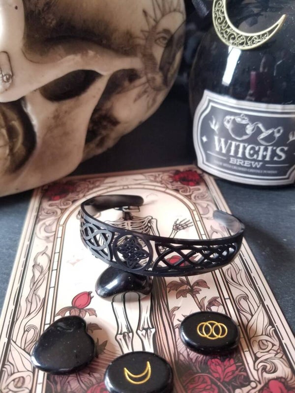 Jonc nœud de sorcière noir