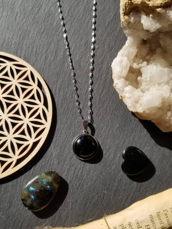 Collier cabochon agate noire