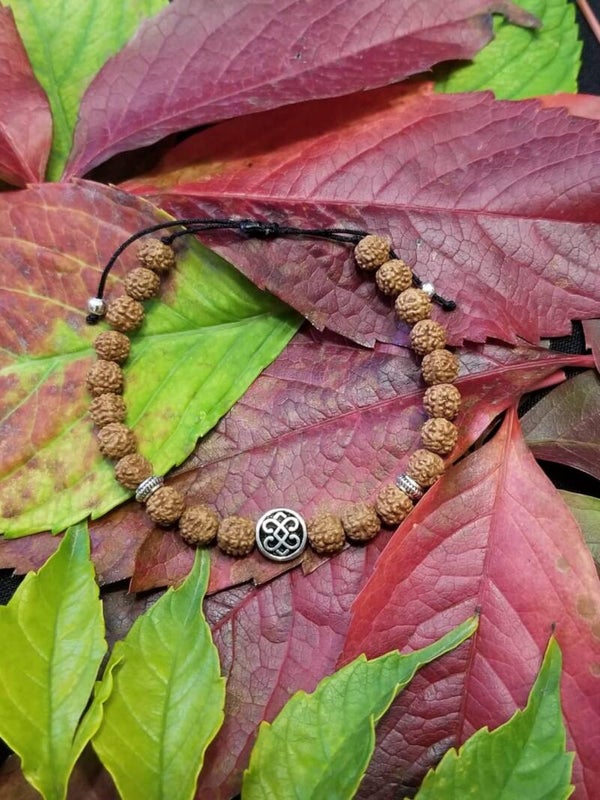 Bracelet rudraksha double cœurs celtiques