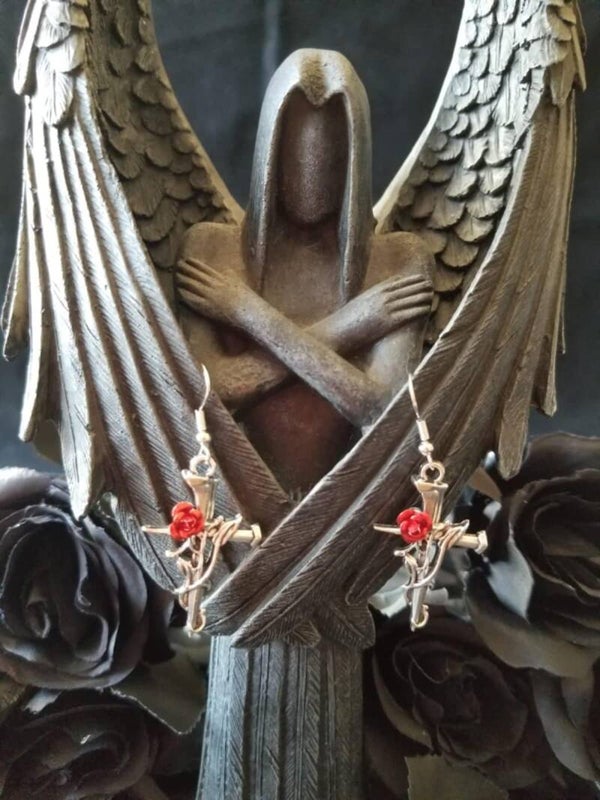 Boucles d'oreilles croix acier