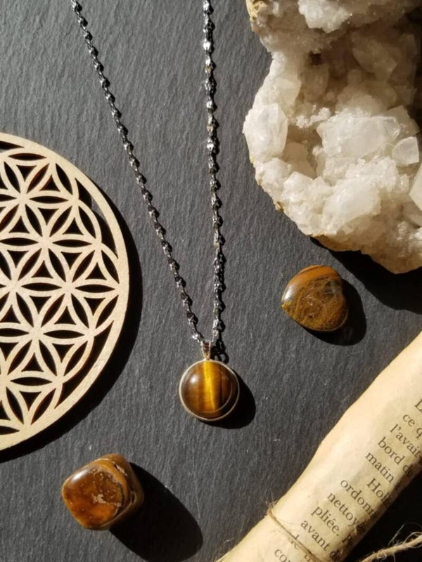 Collier cabochon œil de tigre