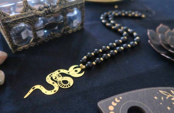 Collier serpent agate noire