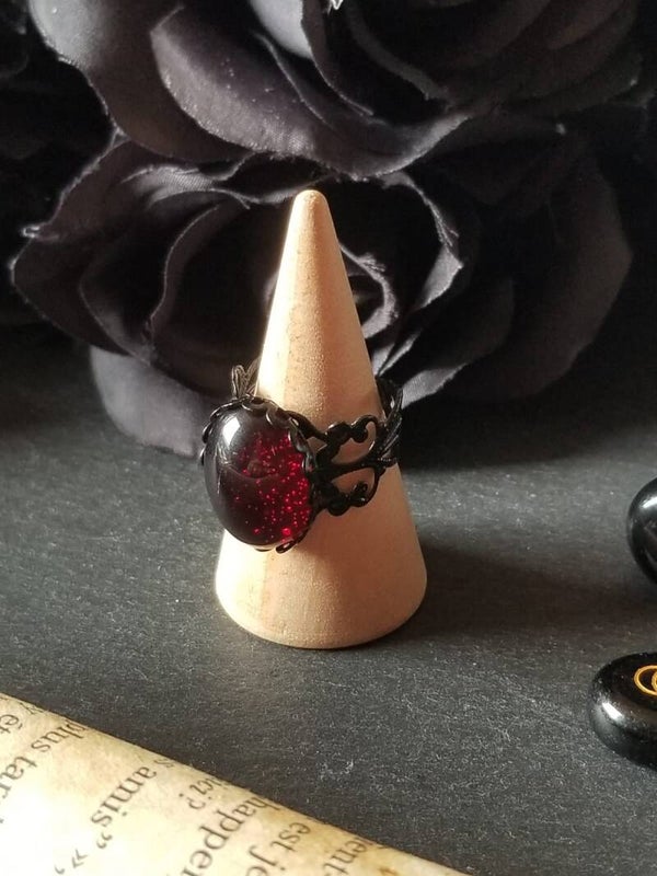 Bague dentelle rouge
