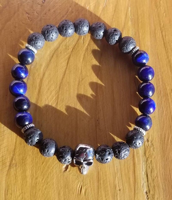 Bracelet tête de mort pierre de lave & œil de faucon