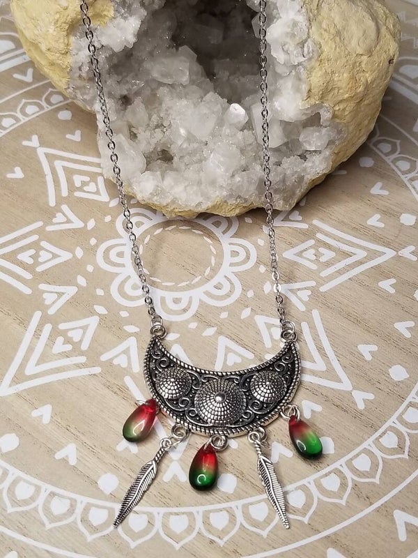 Collier bohème plumes