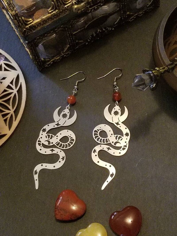 Boucles d'oreilles serpent cornaline