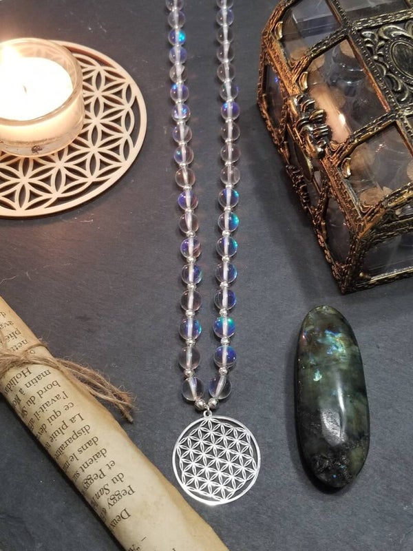 Collier fleur de vie cristal aqua aura