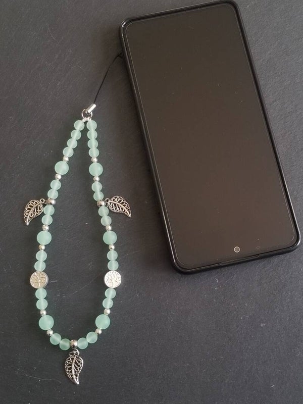 Bijou de téléphone jade vert dépoli
