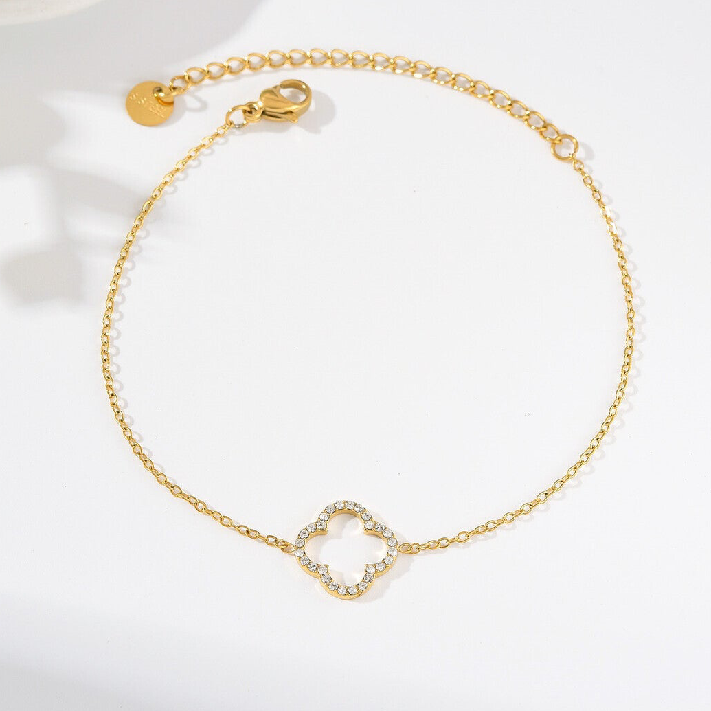 Golden clover bracelet