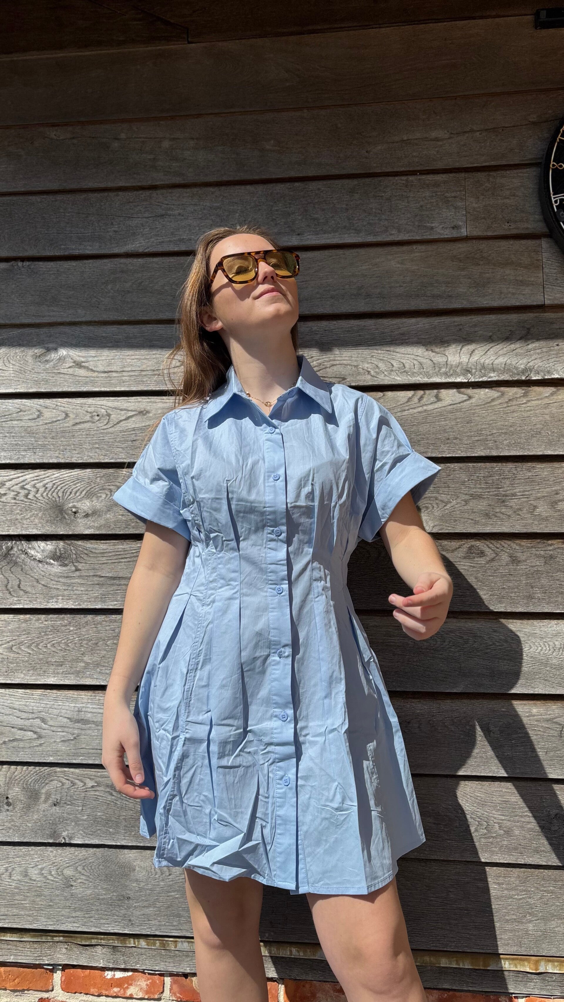 Short shirt dress with pleats – light blue