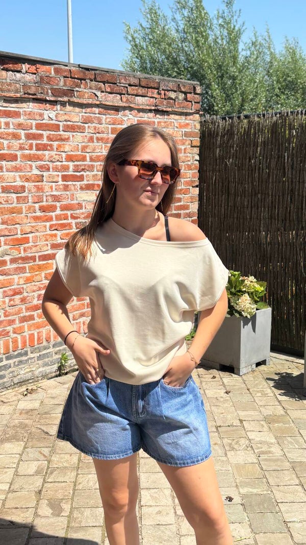 Off-shoulder T-shirt