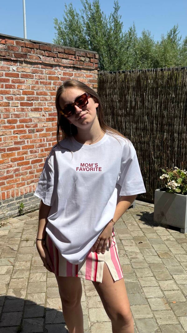 T-shirt moms fav