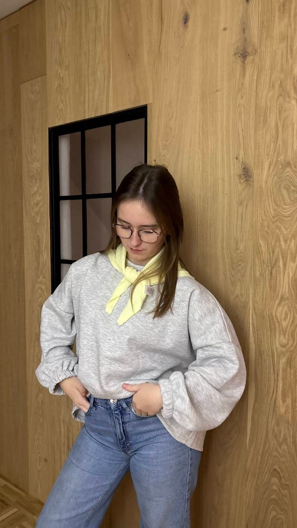 Triangle scarf yellow