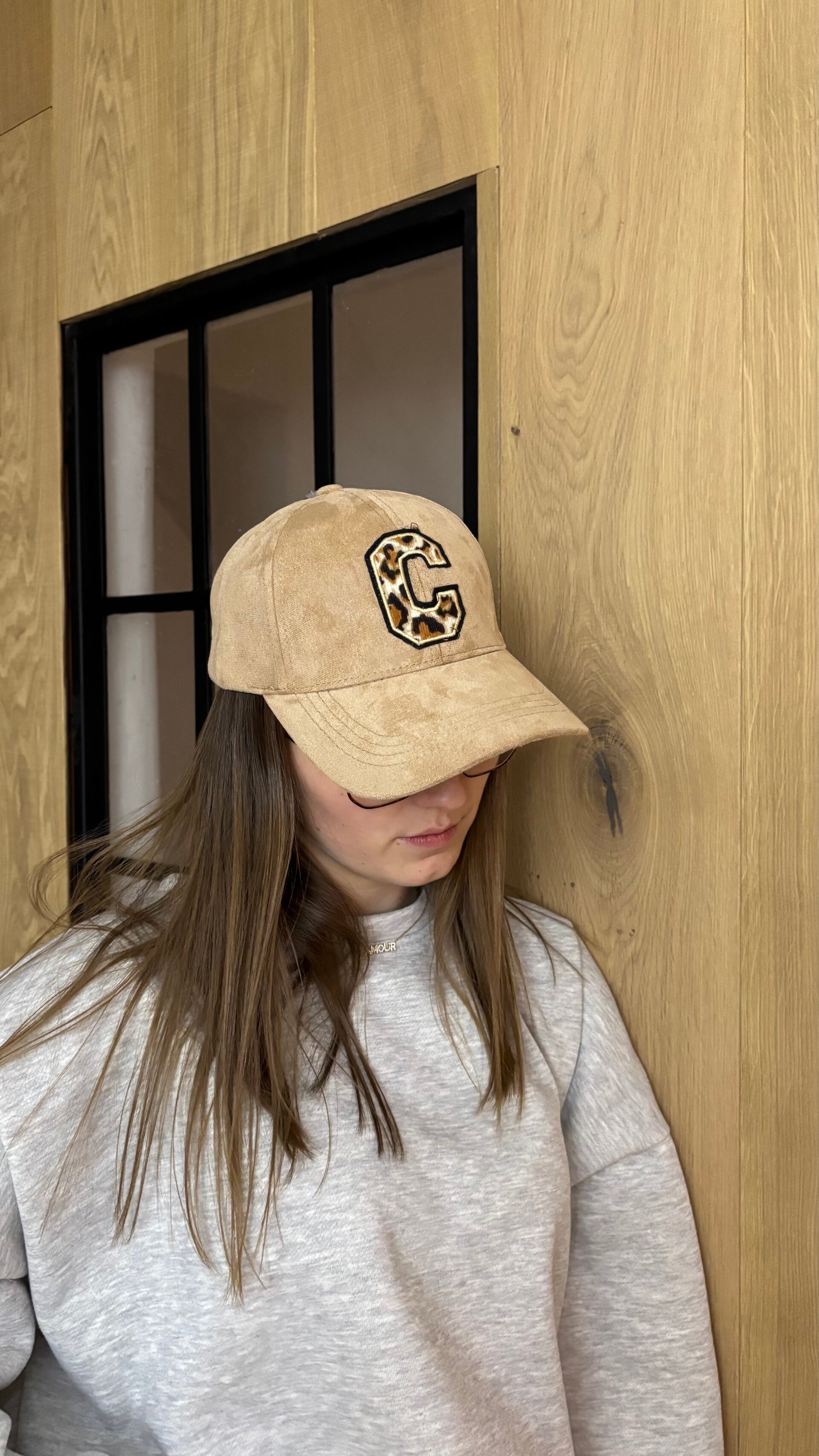 Cap leopard