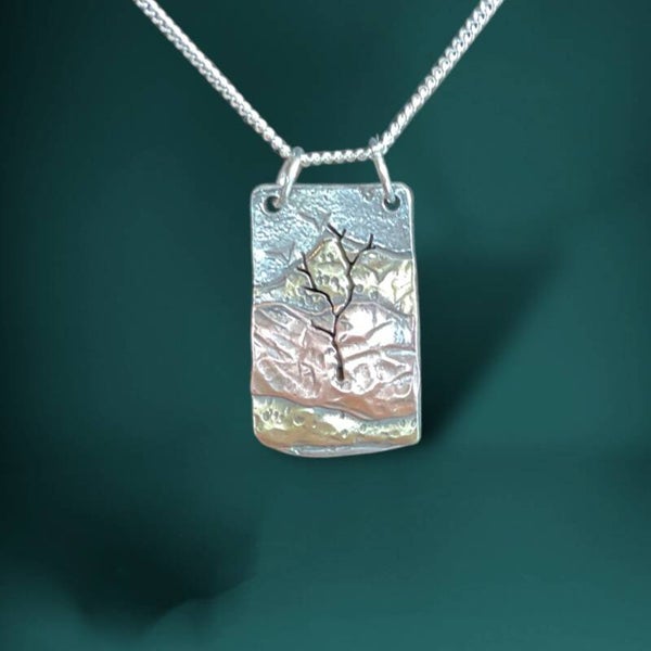 Landscape pendant