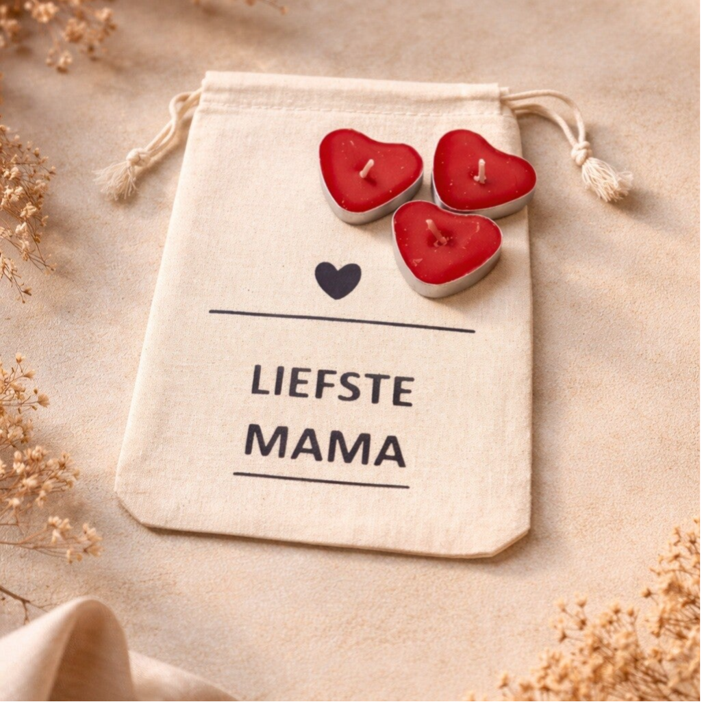 Meisje met muts in de kleur beige gepersonaliseerd met de naam Saar