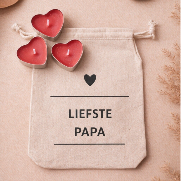 Zakje 'Liefste Papa’ met 3 hartjes kaarsjes