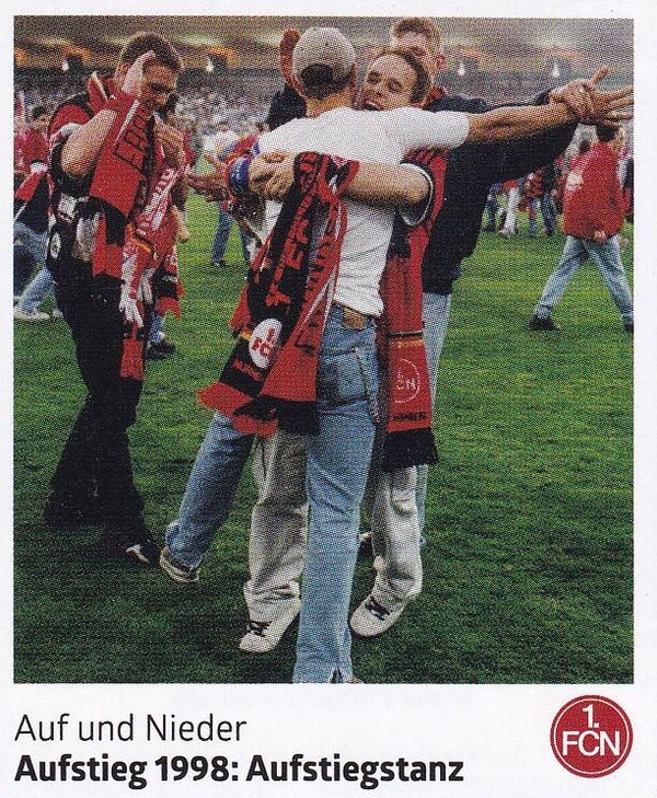 Aufstieg 1998: Aufstiegstanz / Panini 125 Jahre 1.FC Nürnberg / Auf und Nieder / Nr. 152