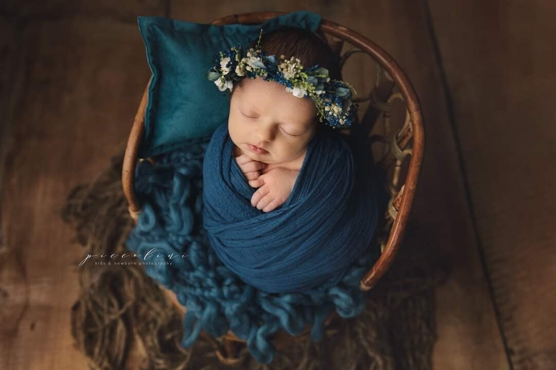 Handcrafted Loop Blanket – Newborn Photography Prop