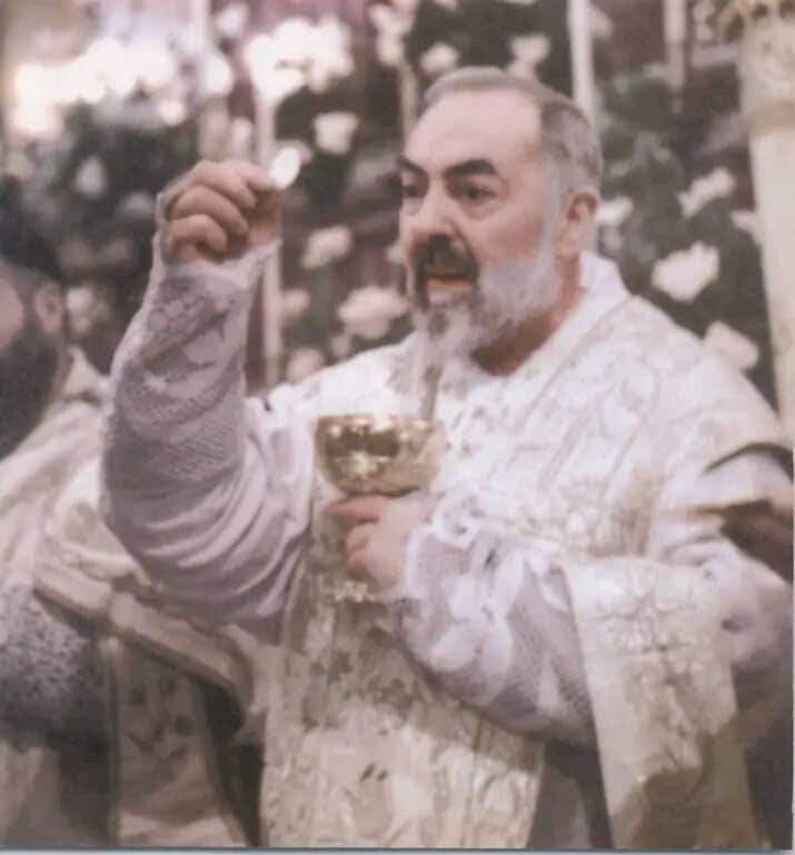 The Eucharist =The Body, Blood, Soul and Divinity of Our Lord Jesus ...