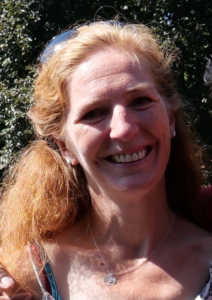 kindercoach, praktijk, tijd en ruimte,  kindertherapeut, creatief therapeut emblem deskundige advies ondersteuning creatief