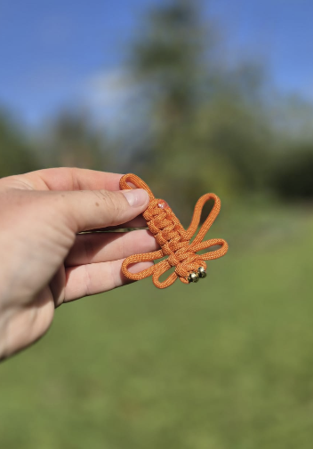Porte clé libellule prêt à partir