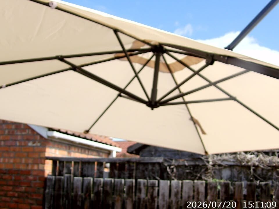 cantilever parasol