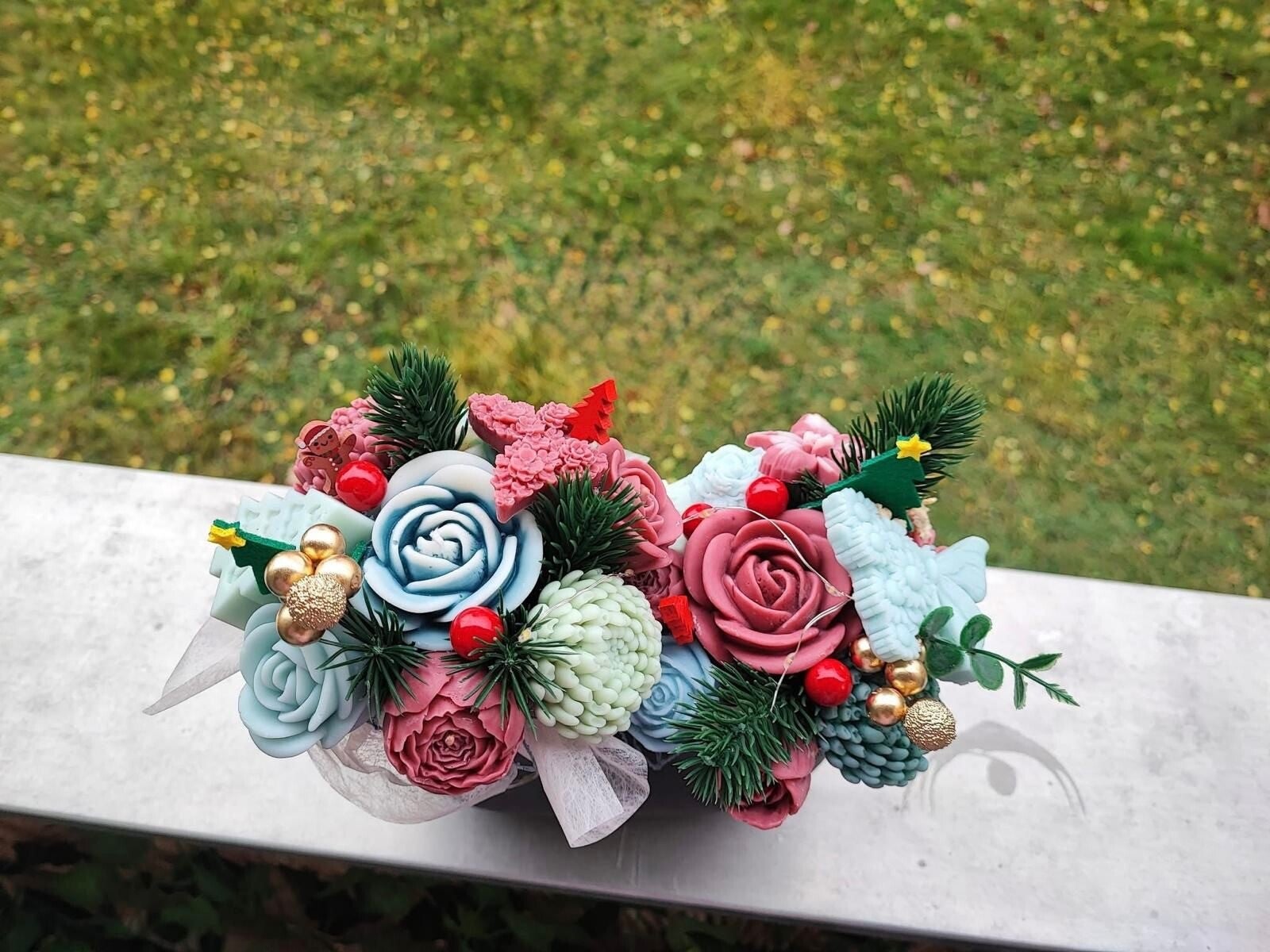 Kerzenstrauß "Love Red/ Blue" handgegossen aus Rapswachs