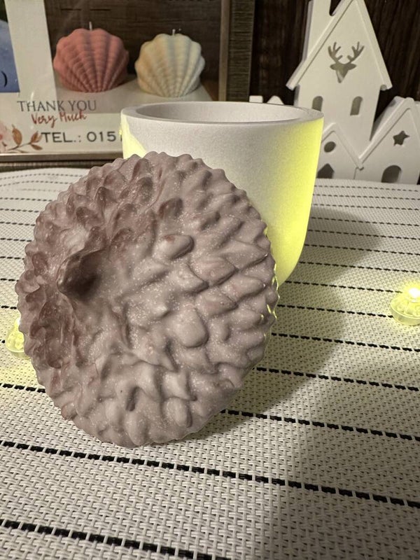 Deko-Aufbewarung „Eichel“ aus Raysin – handgefertigte für Kerzen & Accessoires