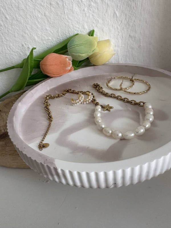 handgegossen Dekoteller aus Raysin,