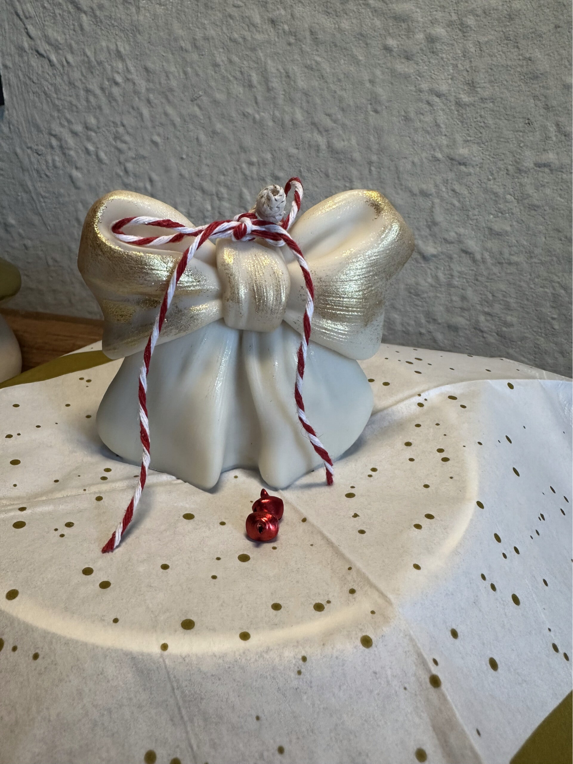 Kerze "Luna" handgegossen aus Rapswachs, liebevoll & minimalistisch