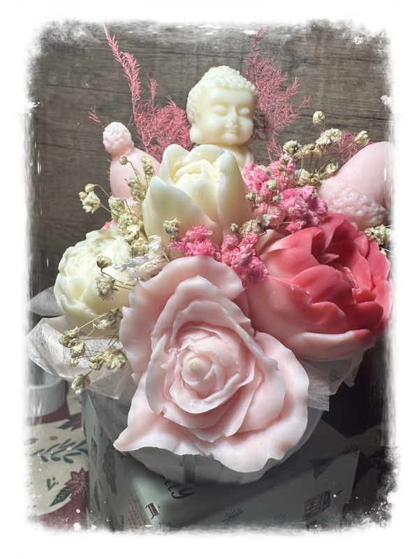 Kerzenstrauß "Candy Bloom" - handgegossen aus Rapswachs