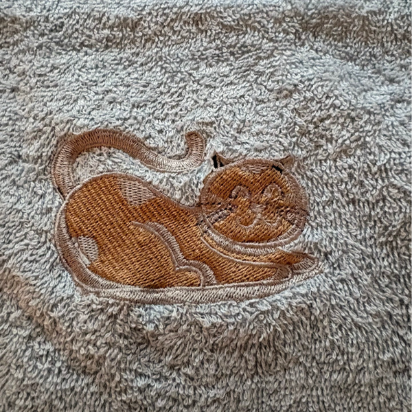 Gästetuch Katze liegend