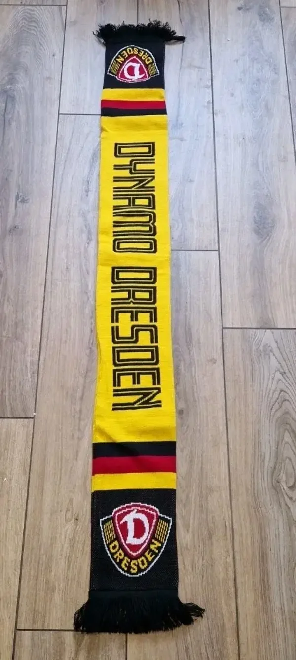 Dynamo Dresden Fanschal mit Fransen "Sportgemeinschaft " 2.Bundesliga ⚽️⚽️⚽️⚽️