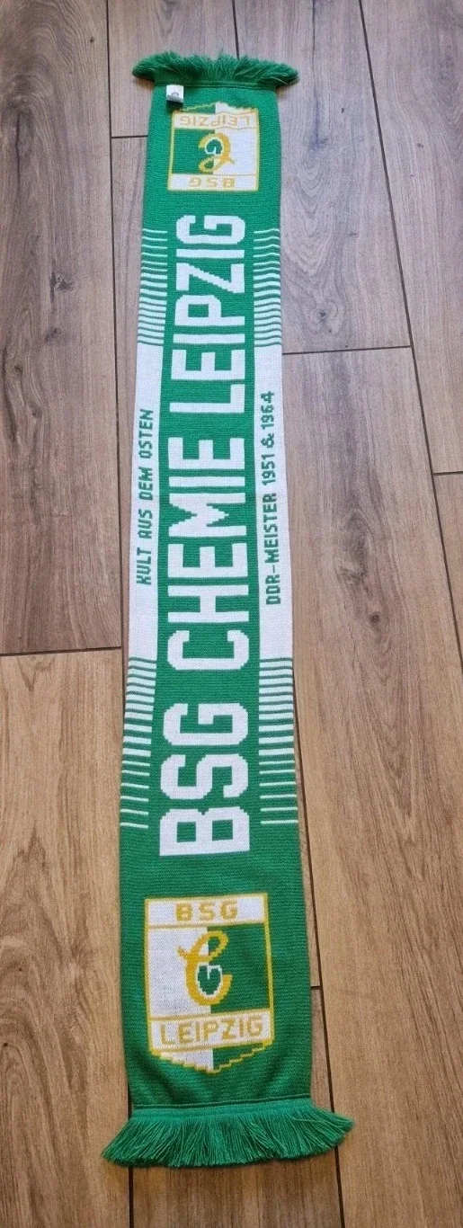 BSG Chemie Leipzig Fanschal mit Fransen Zustand wie Neu " Der Kult aus dem Osten