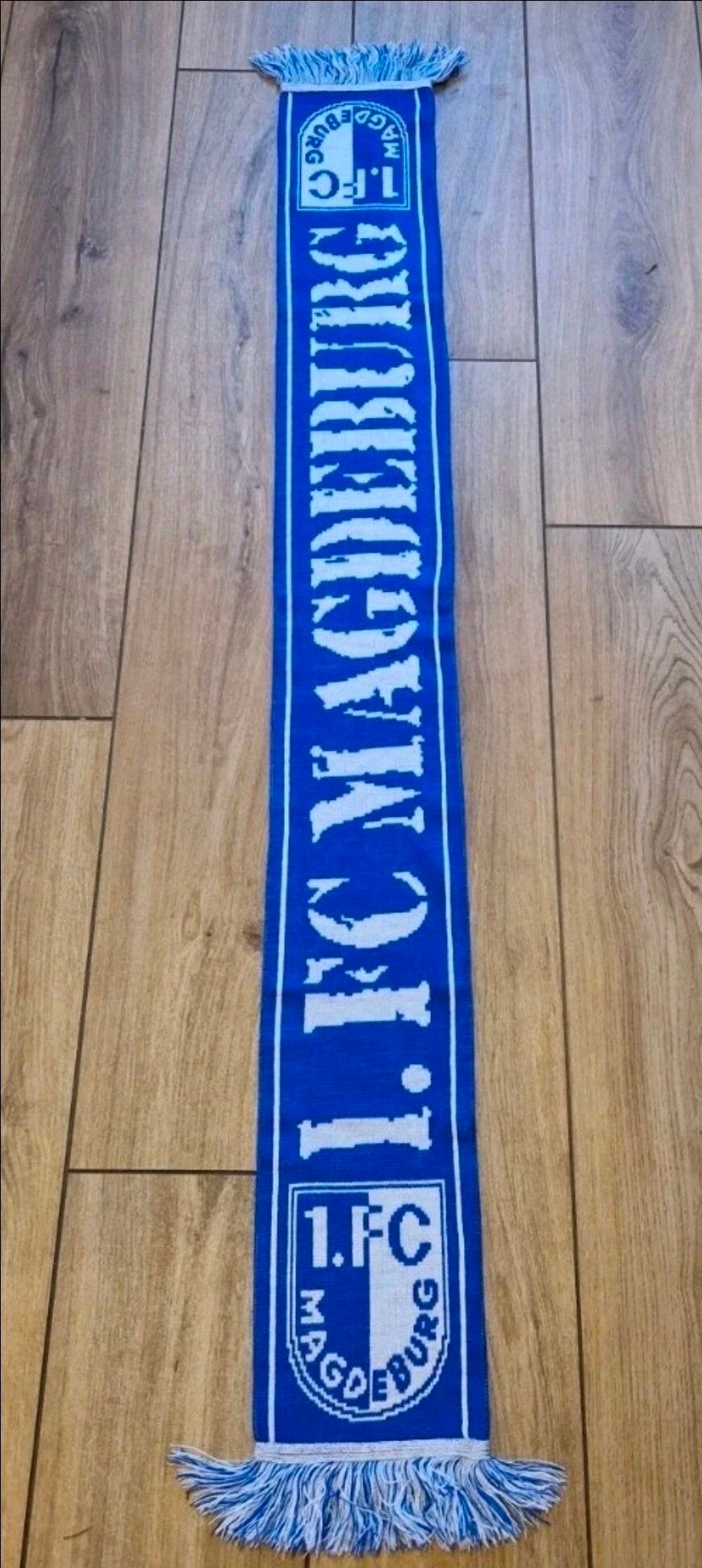 1.FC Magdeburg Fanschal mit Fransen "Vorwärts Magdeburger Jungs " ⚽️⚽️⚽️⚽️