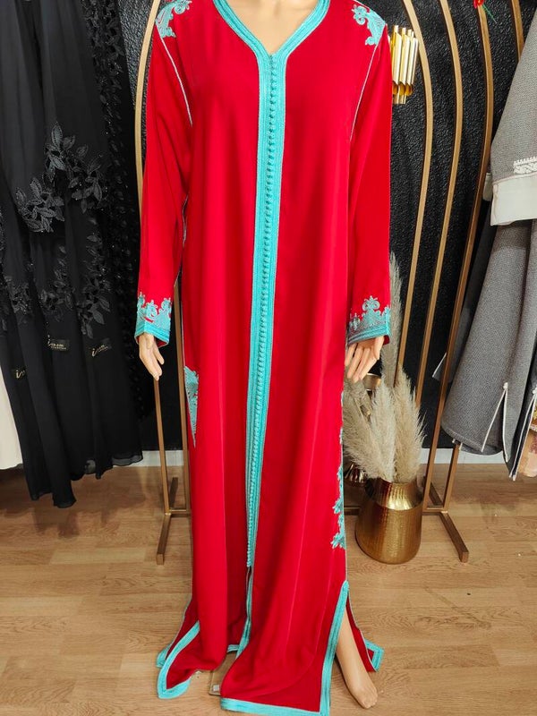 caftan rouge