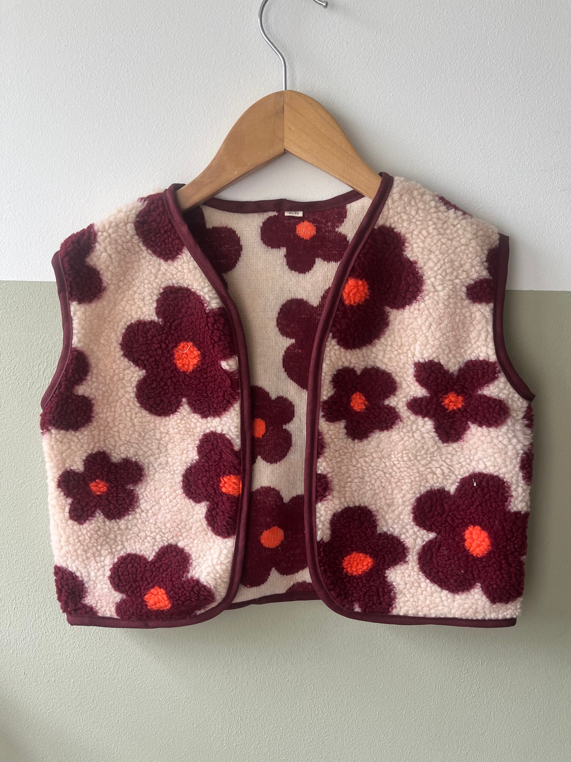 Gilet - bloemen bordeaux