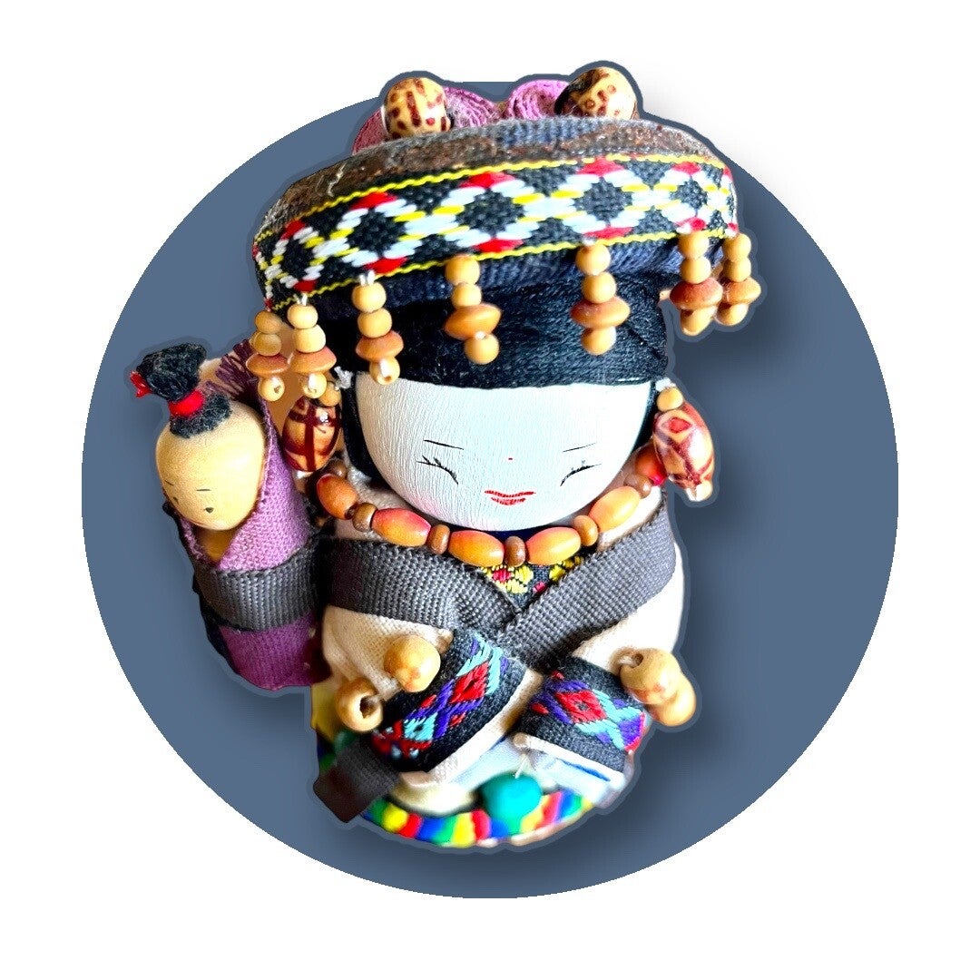 Sød Kinesisk figur med baby